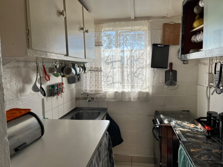 1 Bedroom Property for Sale in Valhalla Park Western Cape
